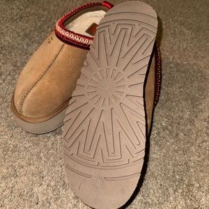 UGG Tasman Platform Chestnut Slippers